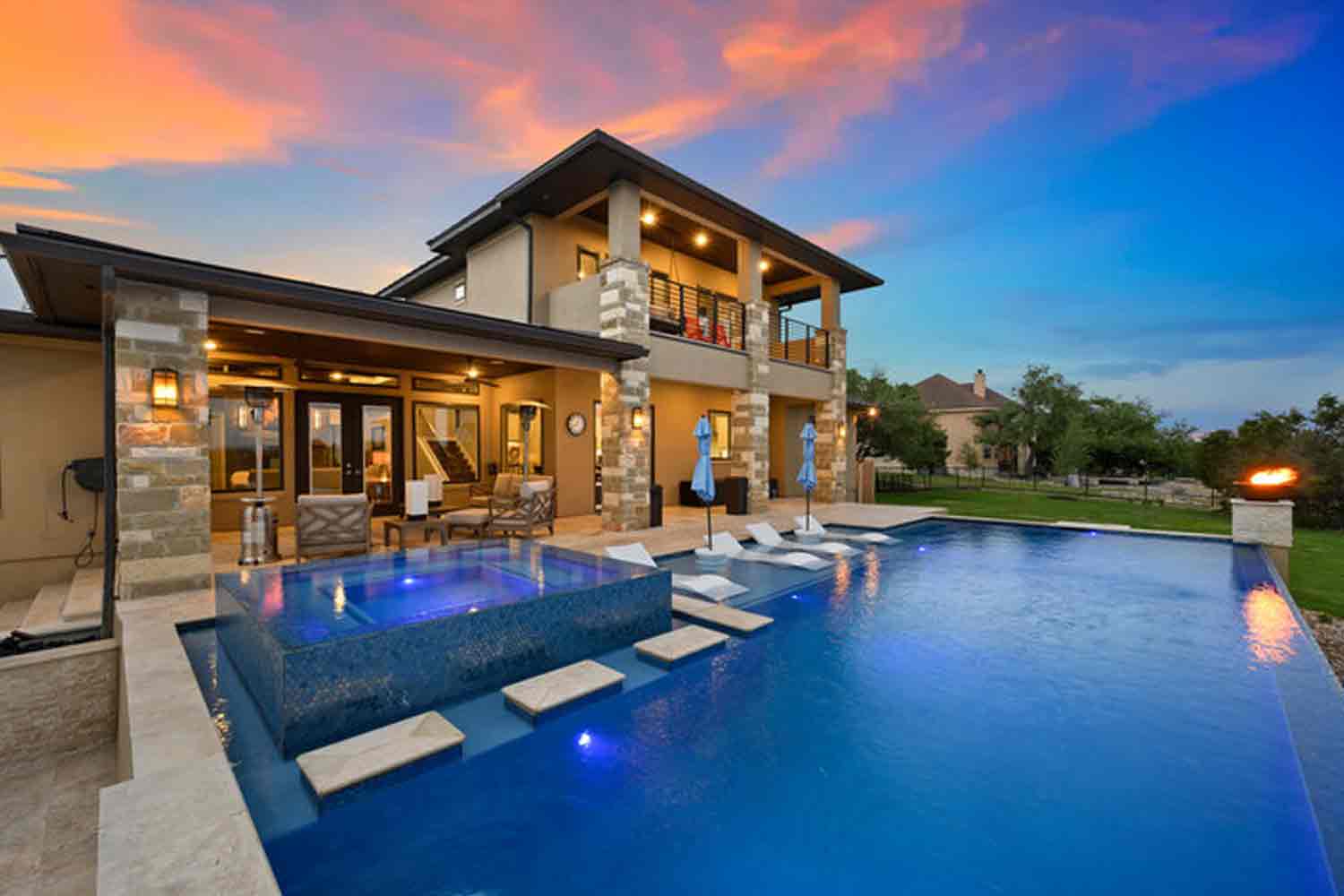 Amid Market Shifts, <br>Luxury Real Estate Gains Momentum in 2026